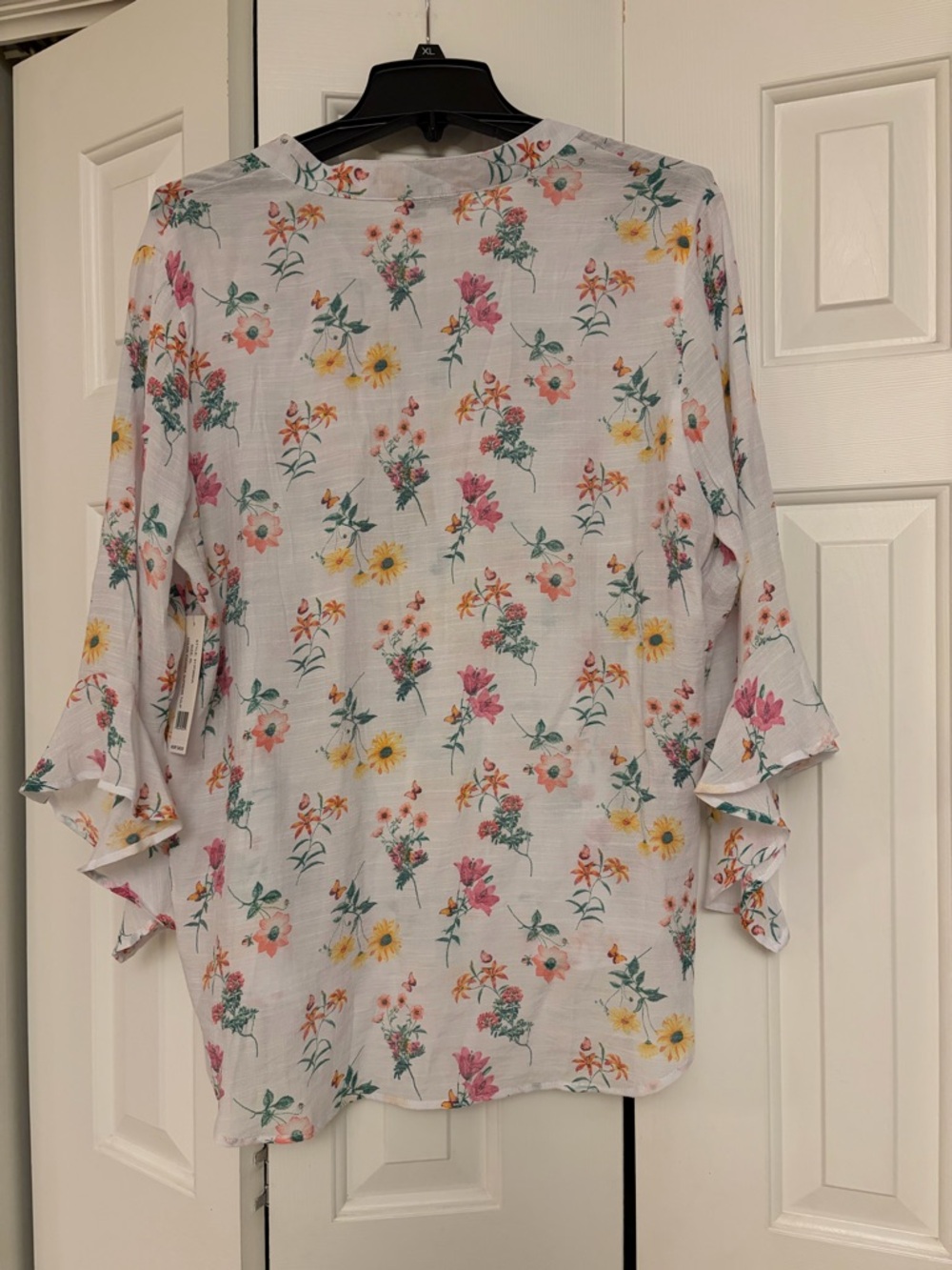 Floral Lightweight top - Picture 2 of 8